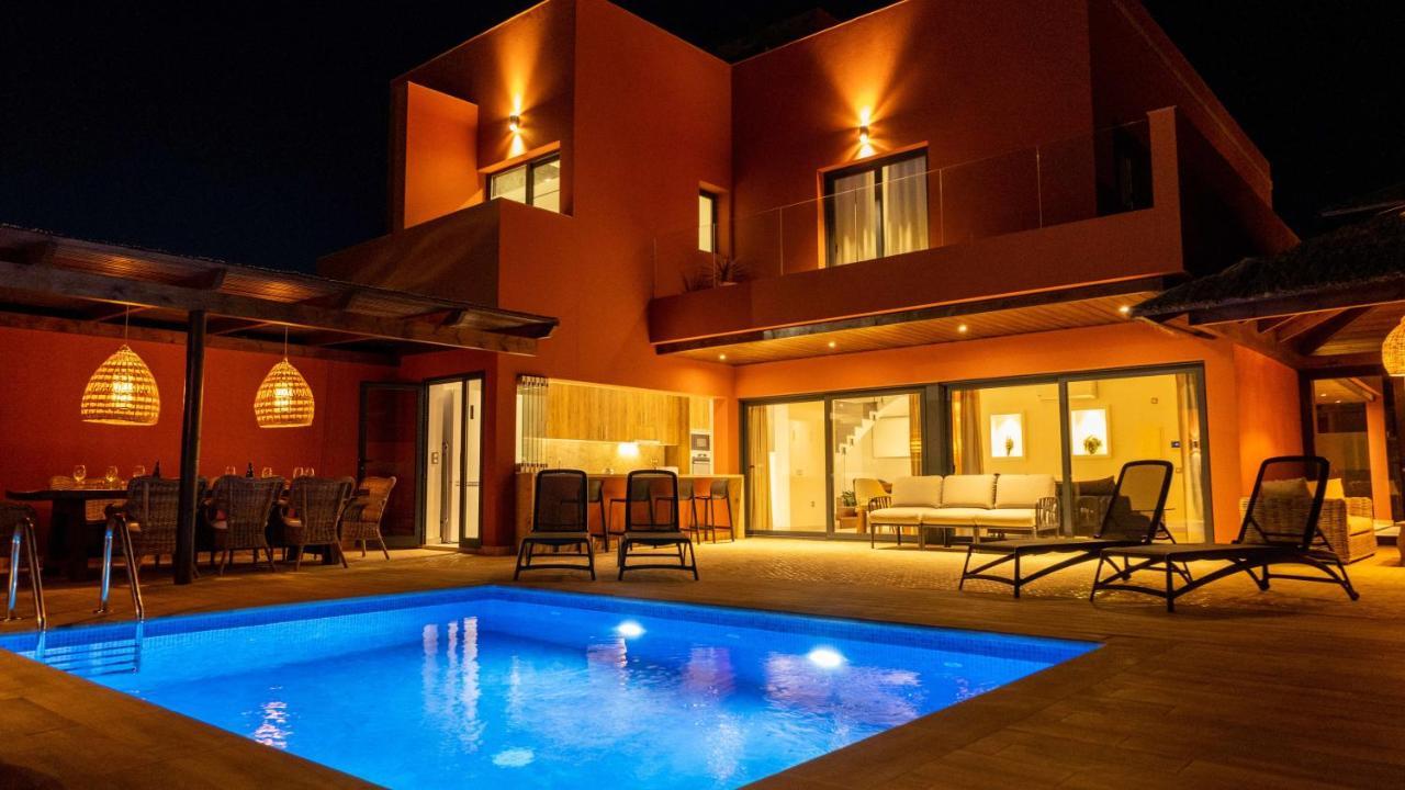 Villa Privada De Lujo Con Piscina Sabi Sabi Corralejo Exterior photo